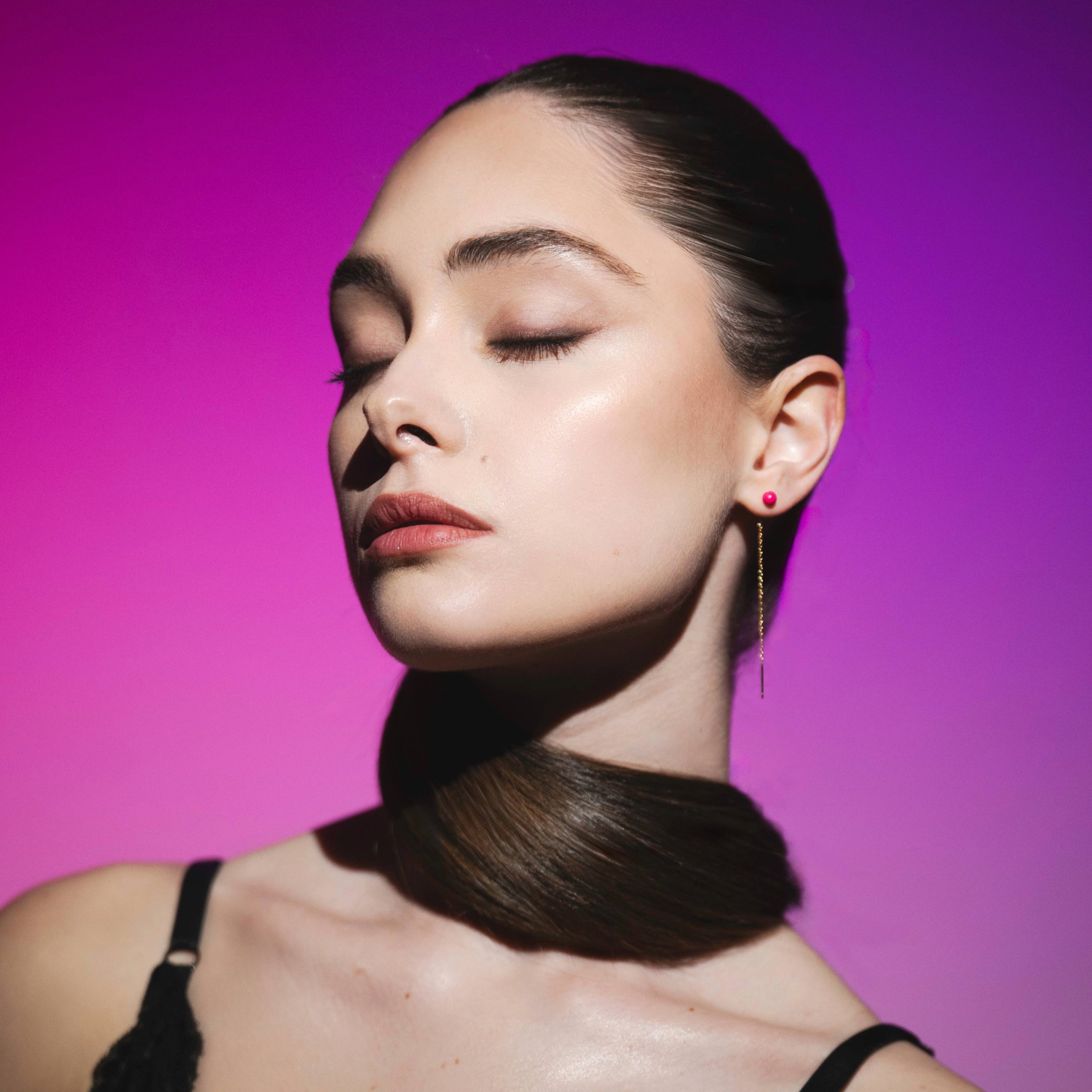 Orecchino ago e filo Rosa
