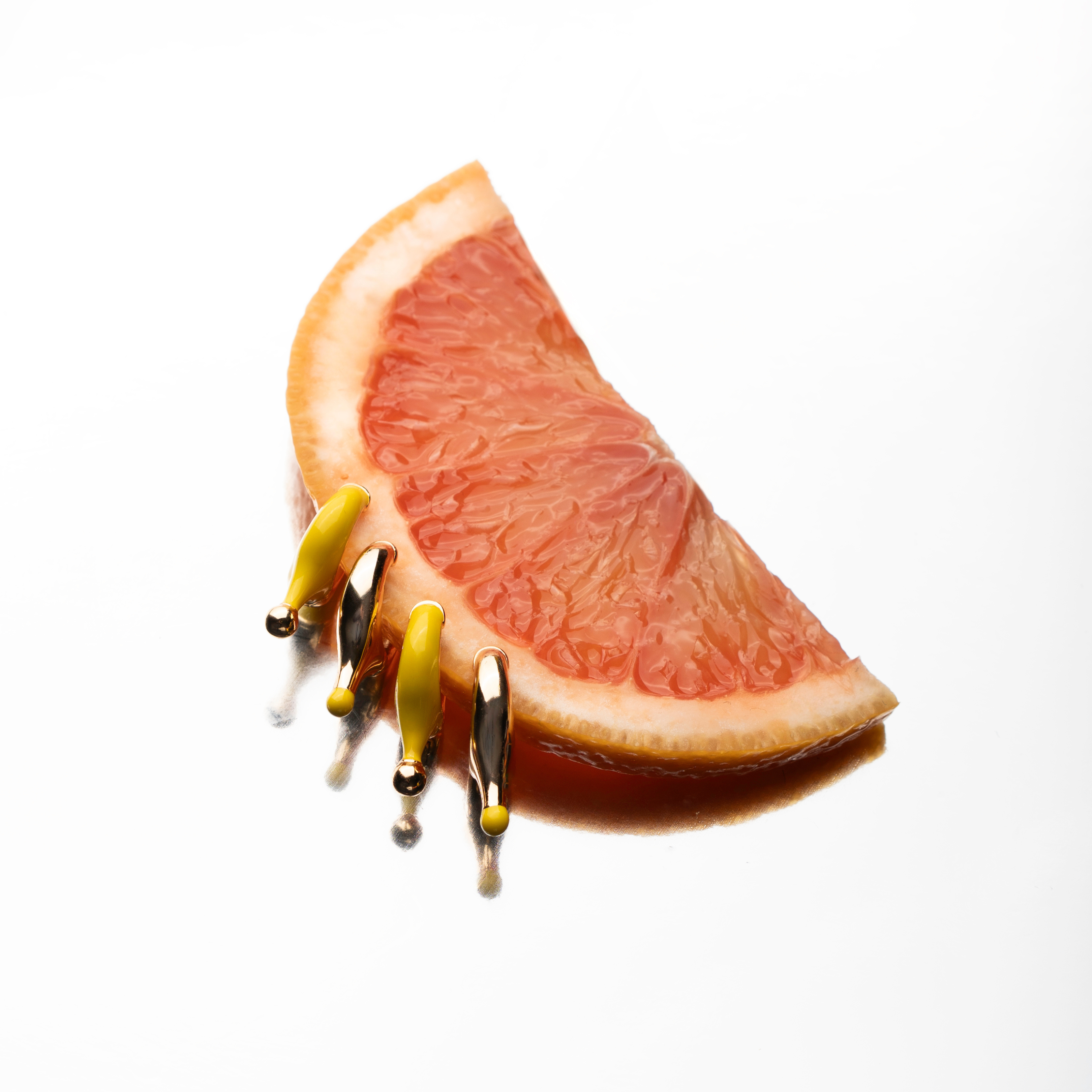 Orecchino gambo smaltato Giallo