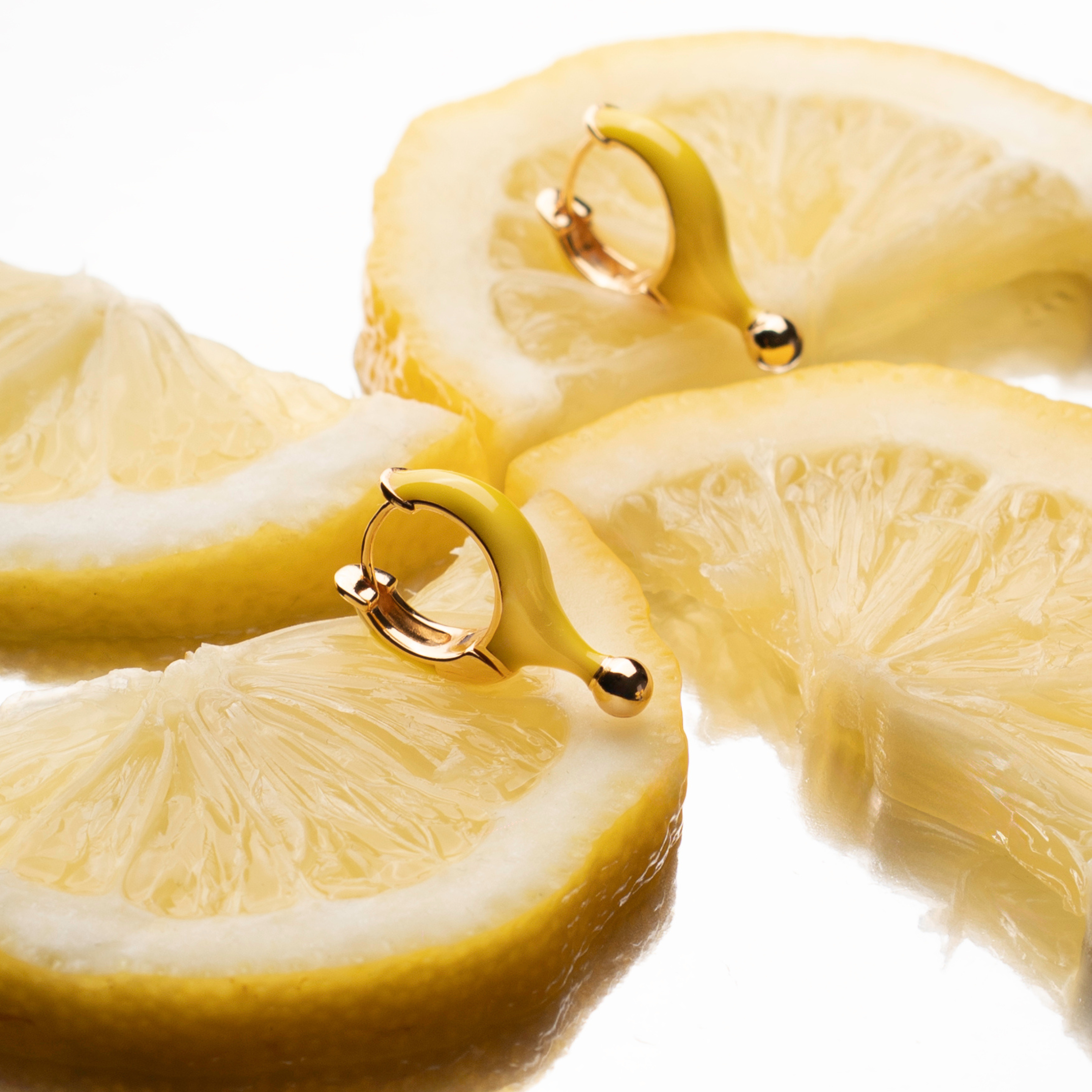 Orecchino gambo smaltato Giallo